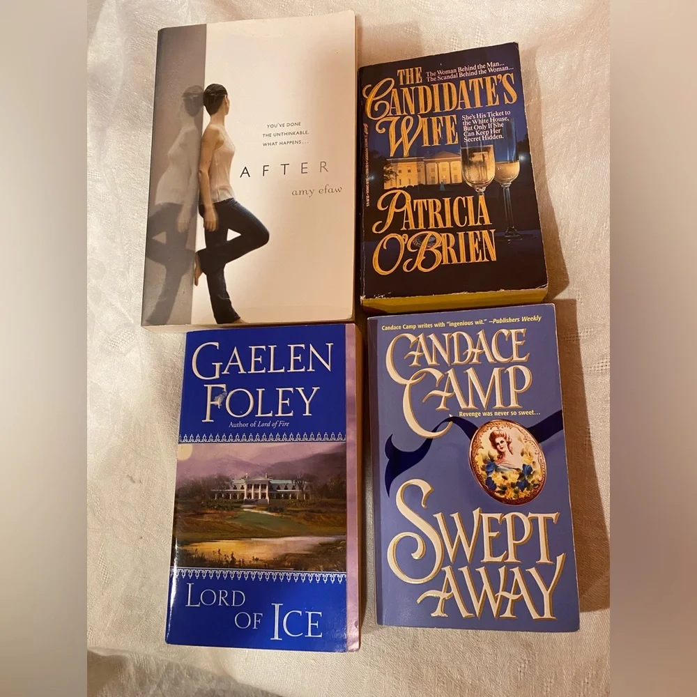 4 Books of novels. - Picture 1 of 1